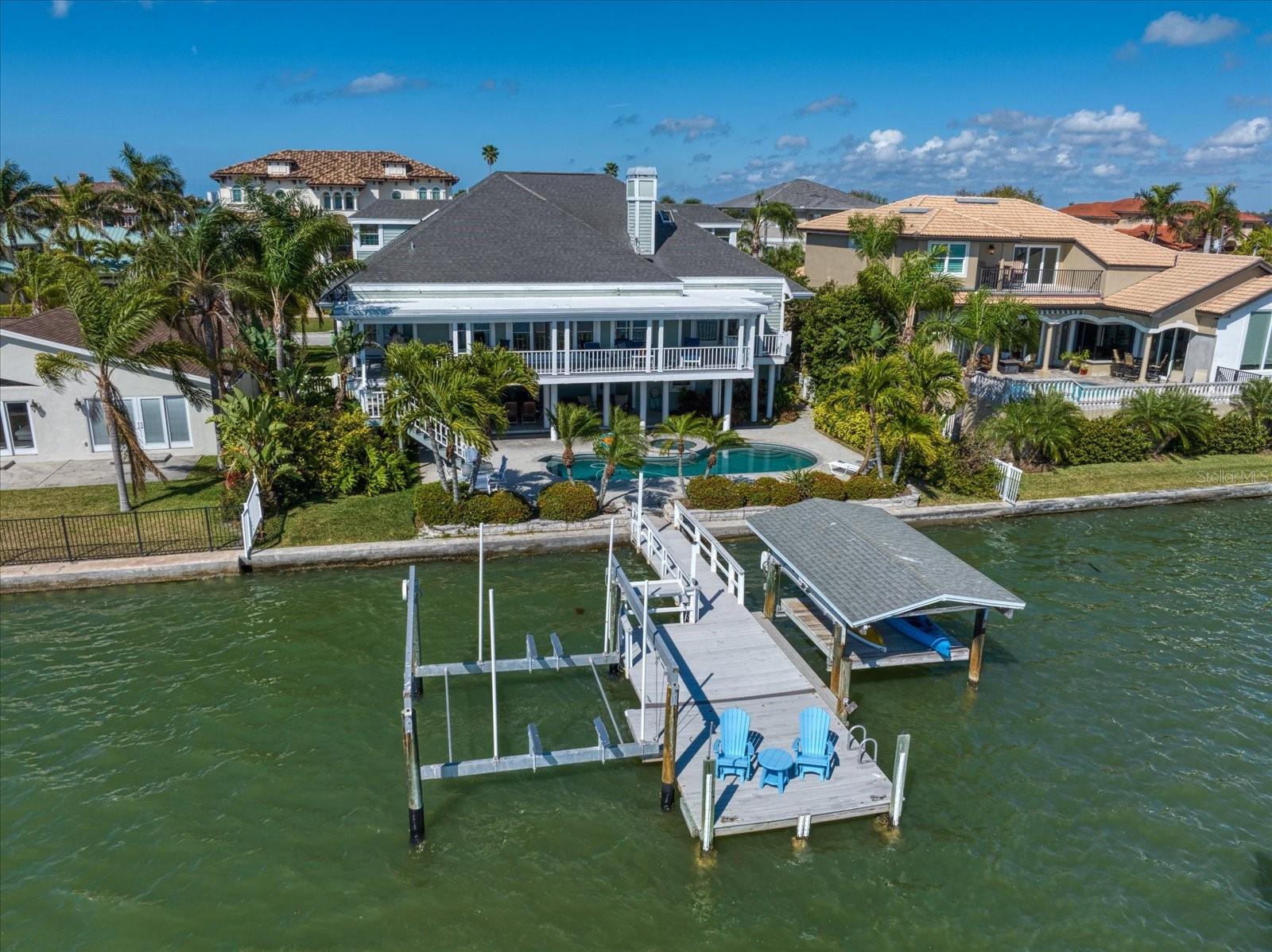 SUNSET BAY - Residential
