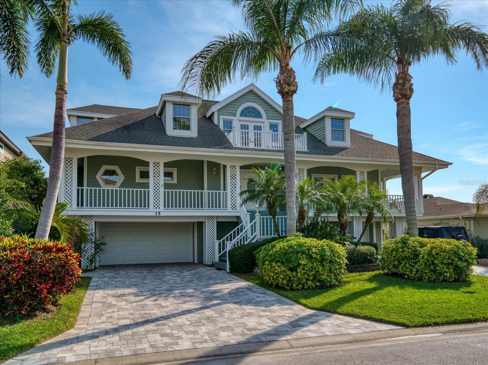 SUNSET BAY - Residential