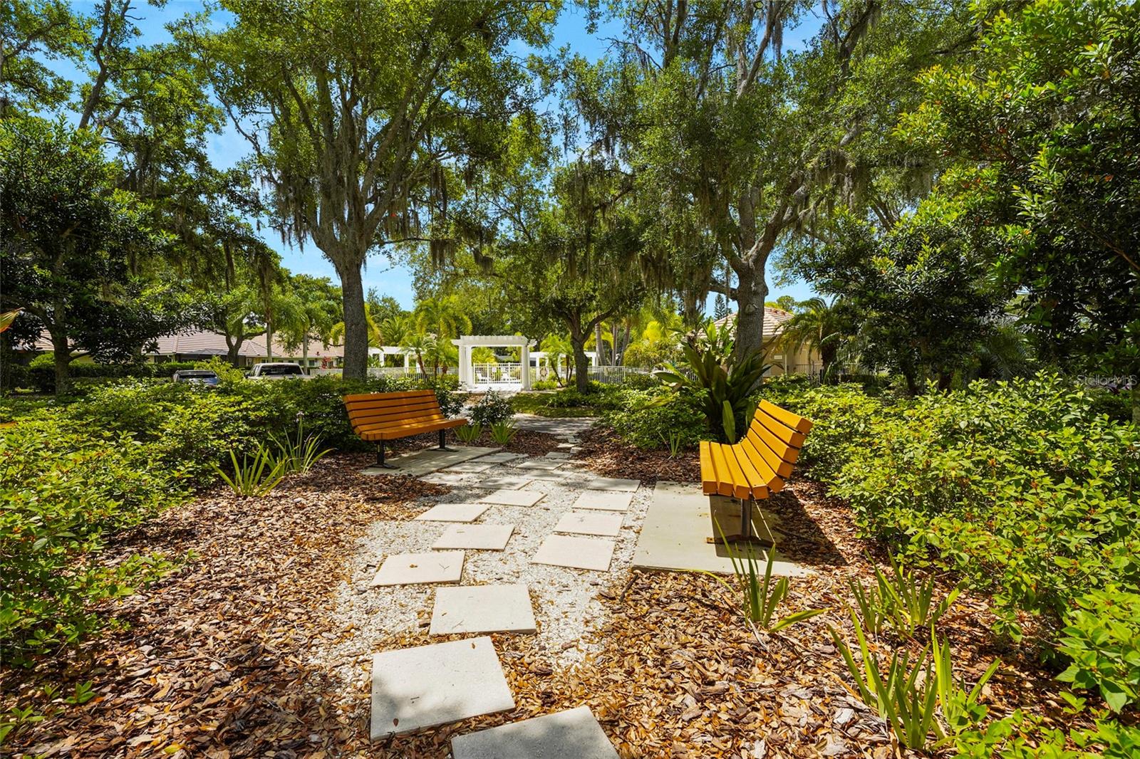 LAKEWOOD RANCH COUNTRY CLUB - Residential