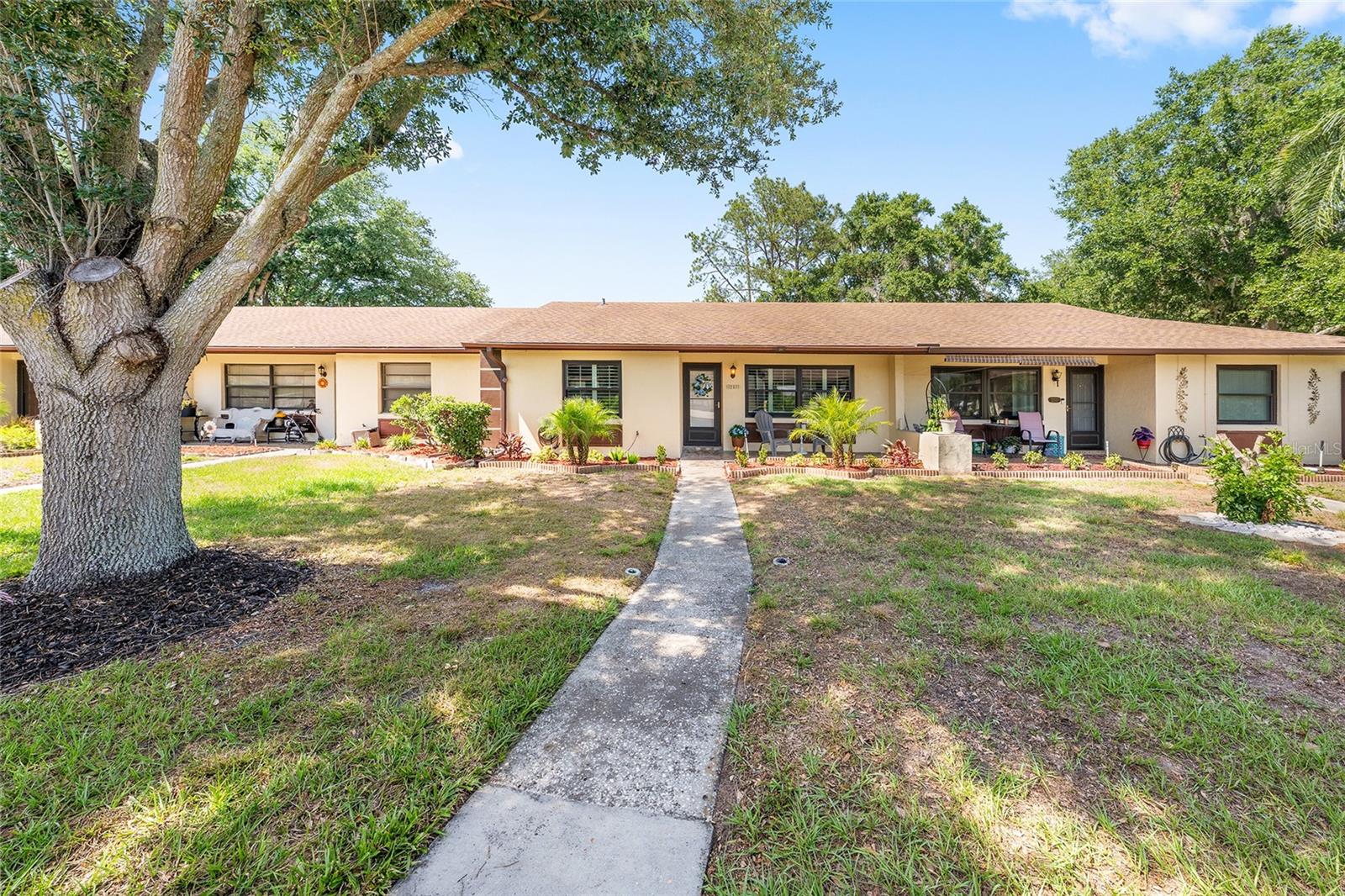 SUMMIT CHASE VILLAS - Residential