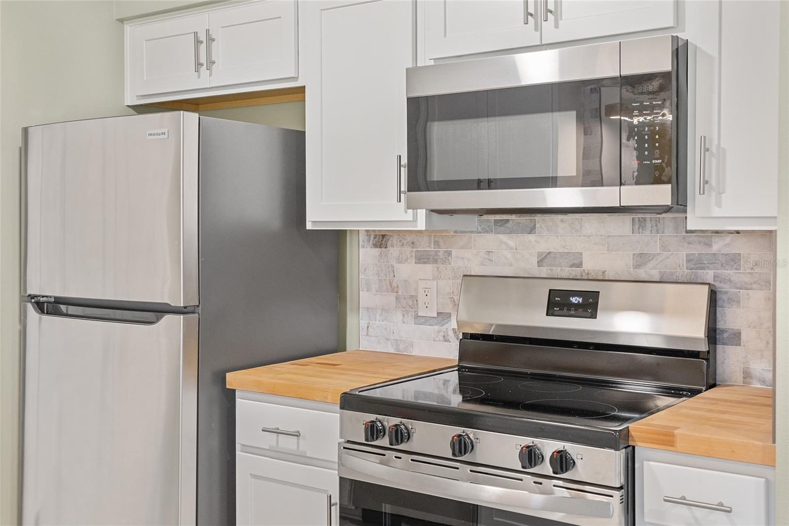 SUMMIT CHASE VILLAS - Residential