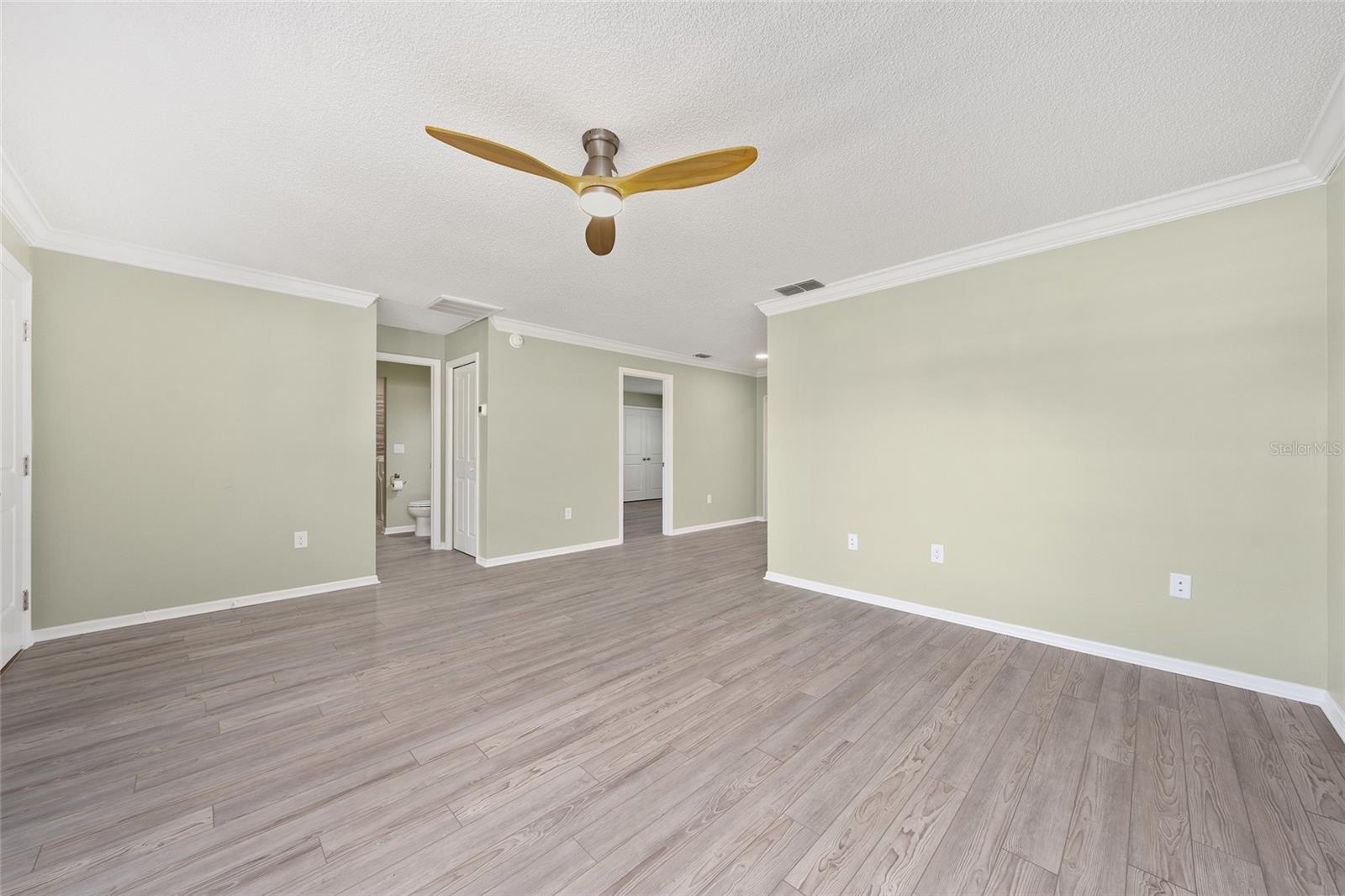SUMMIT CHASE VILLAS - Residential