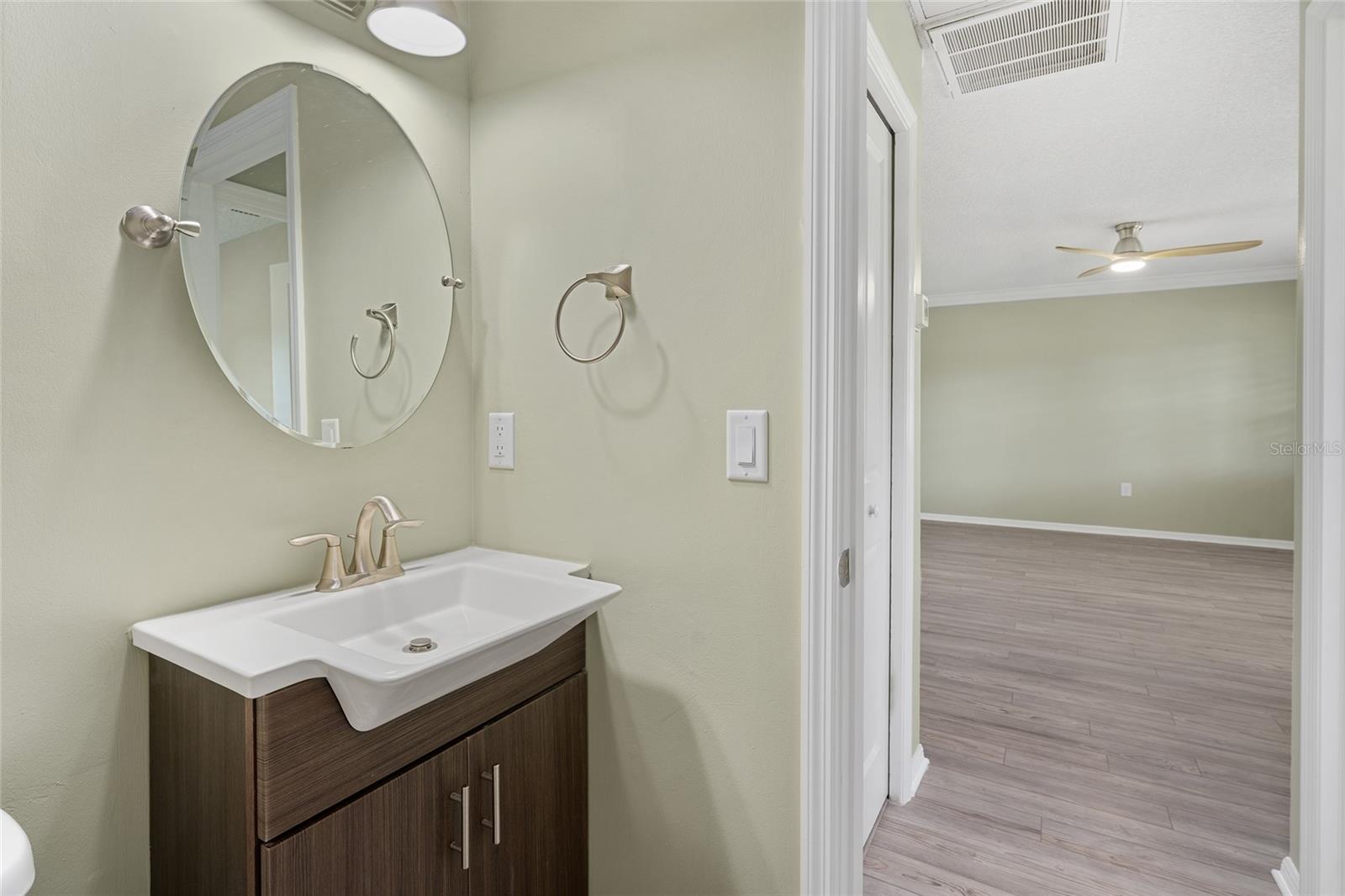 SUMMIT CHASE VILLAS - Residential
