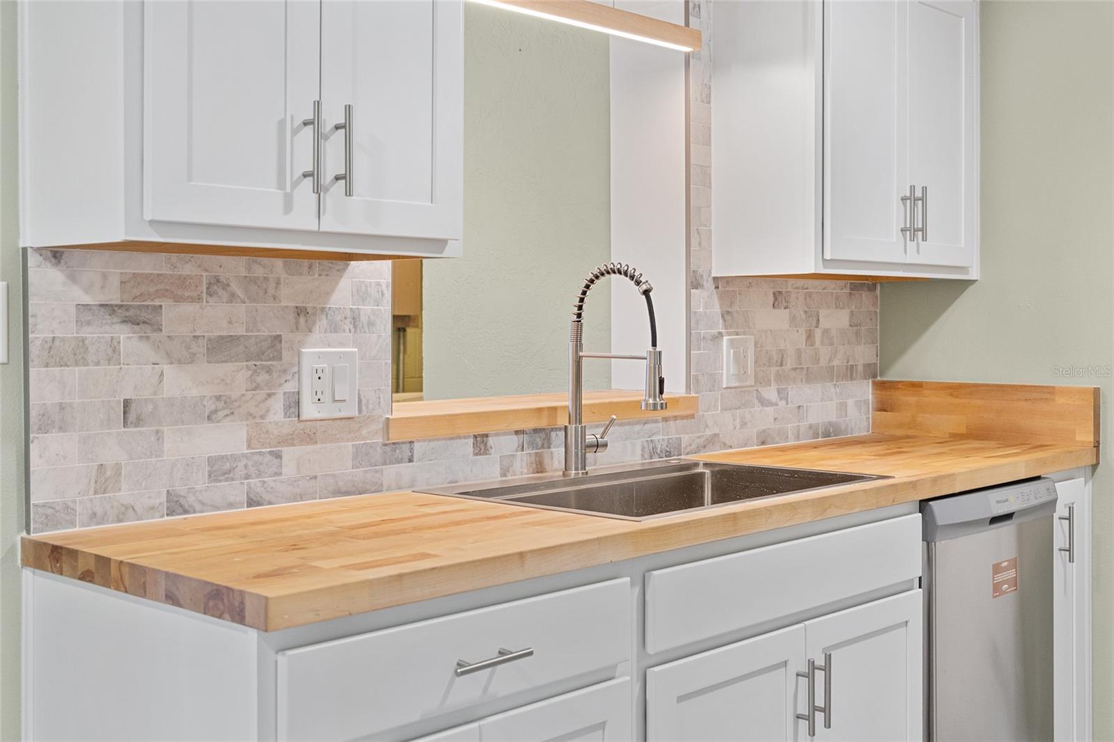 SUMMIT CHASE VILLAS - Residential