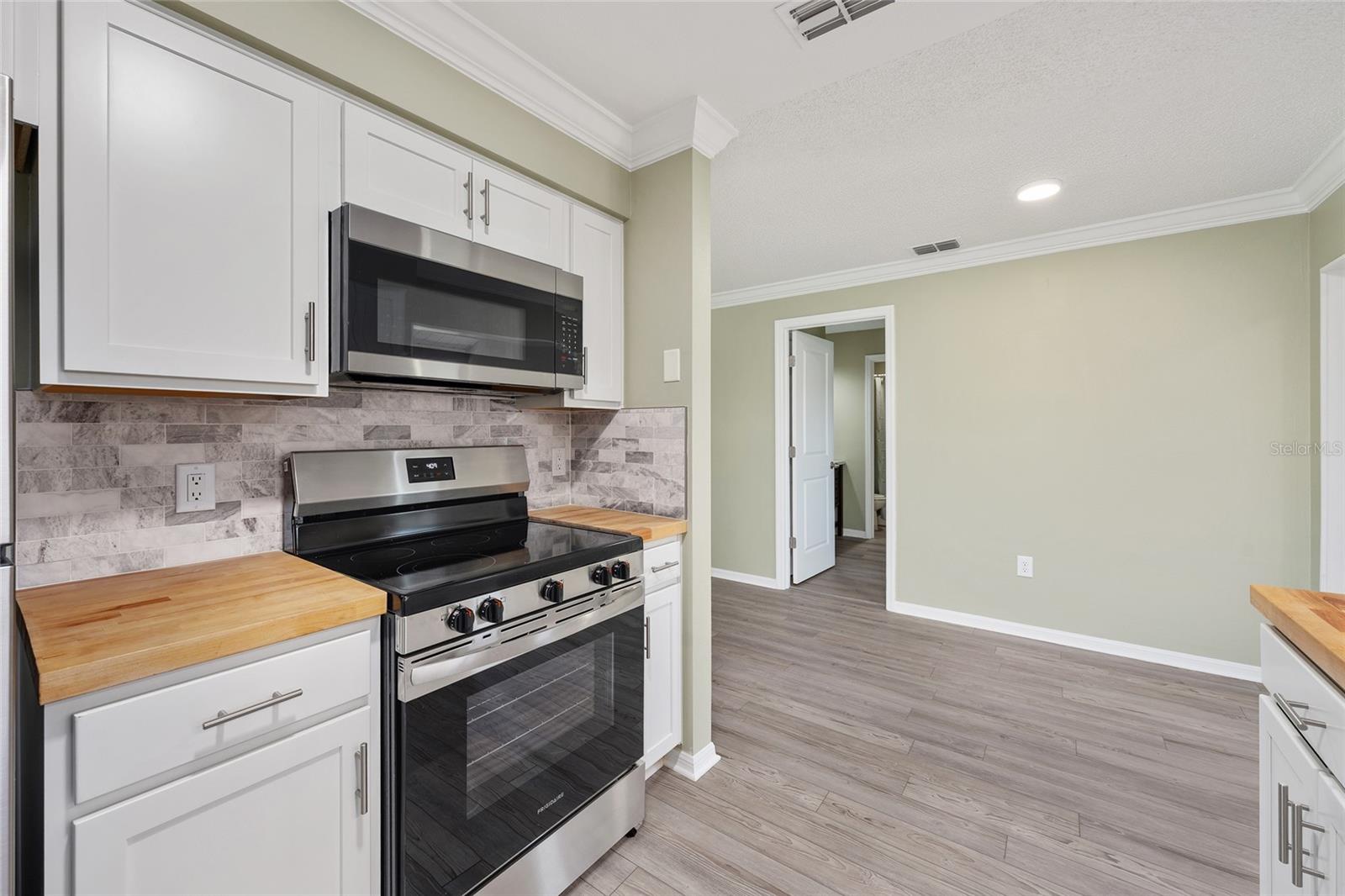 SUMMIT CHASE VILLAS - Residential