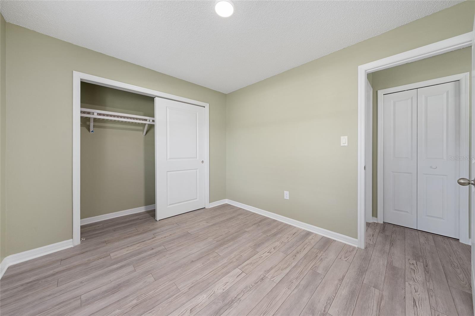 SUMMIT CHASE VILLAS - Residential