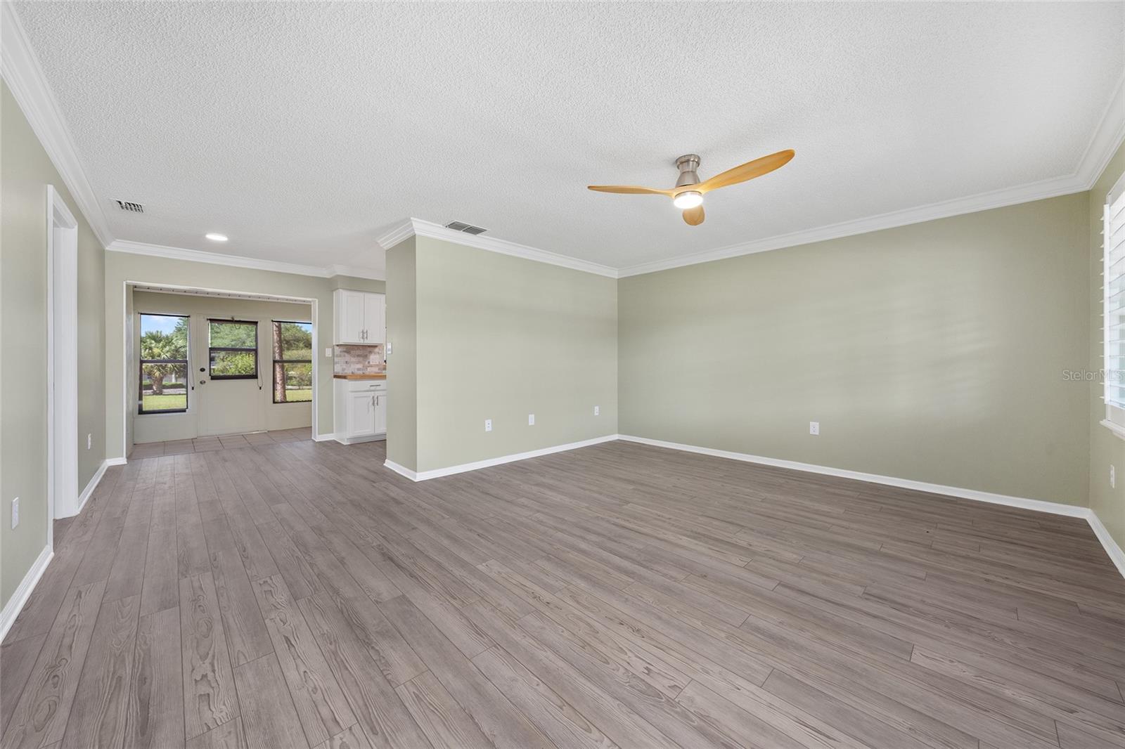 SUMMIT CHASE VILLAS - Residential