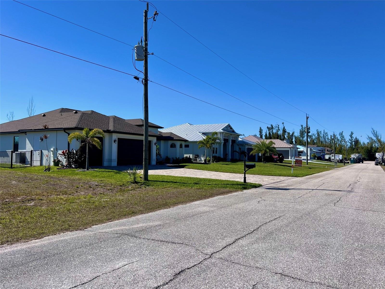 PORT CHARLOTTE SEC 94 01 STREP - Land