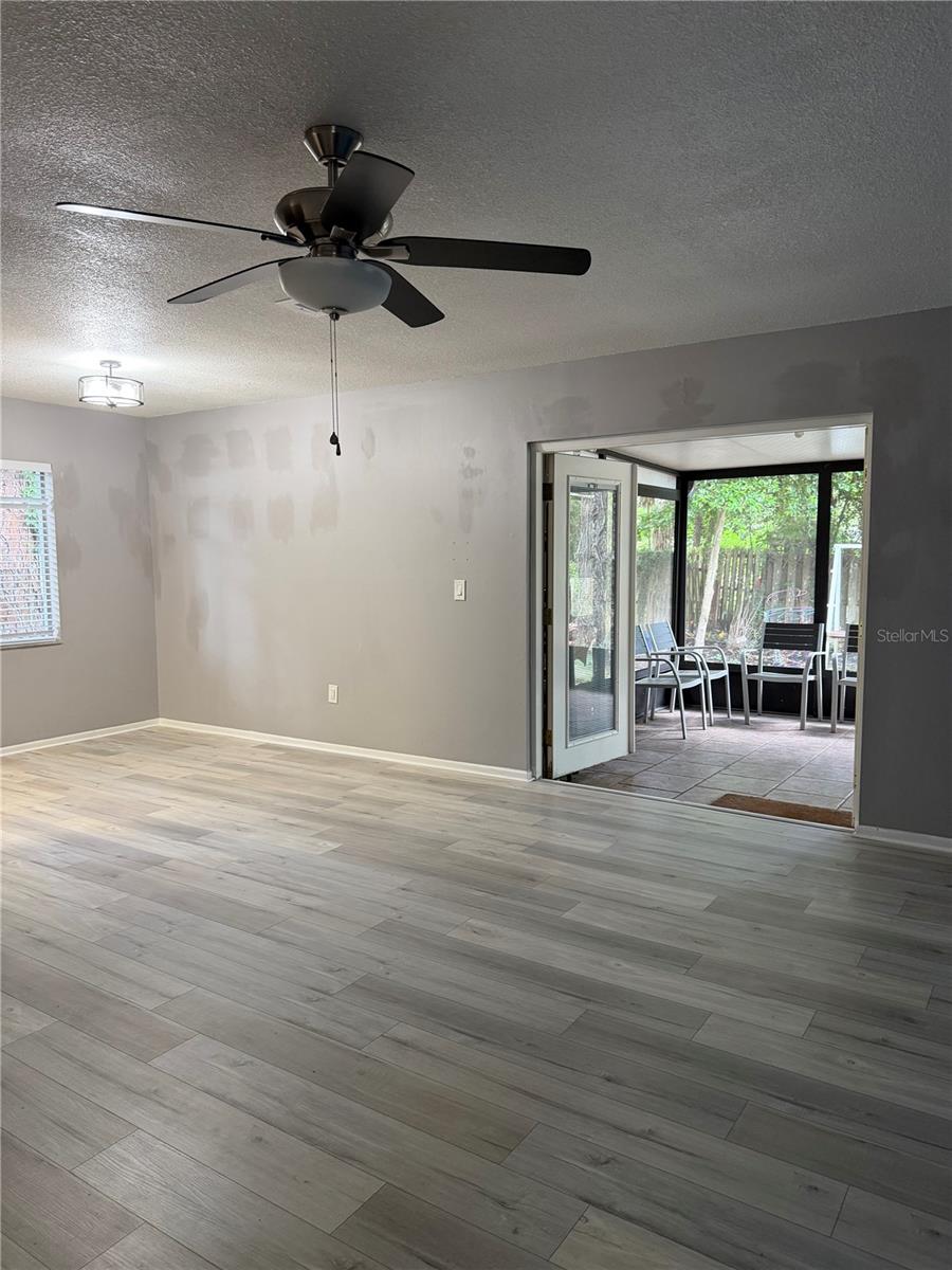 RAMBLEWOOD - Residential