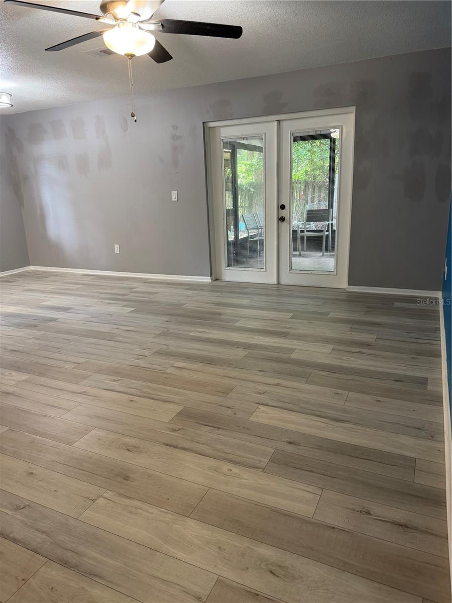 RAMBLEWOOD - Residential