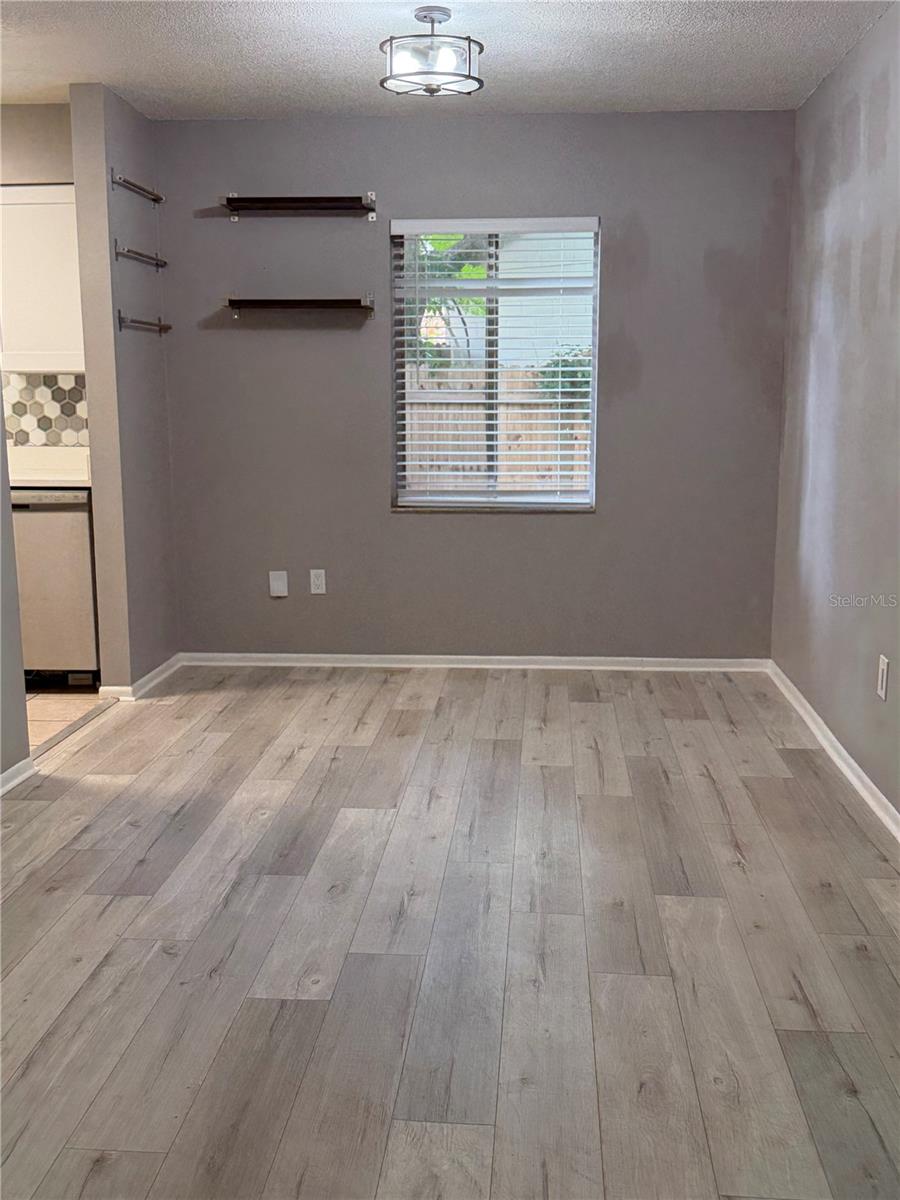 RAMBLEWOOD - Residential
