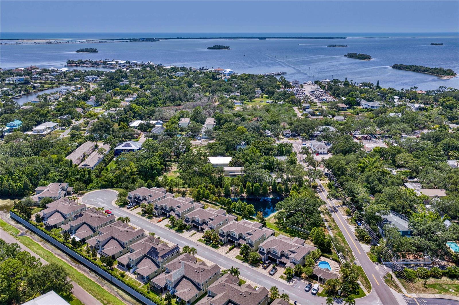 OZONA VILLAGE OF PALM HARBOR - Residential