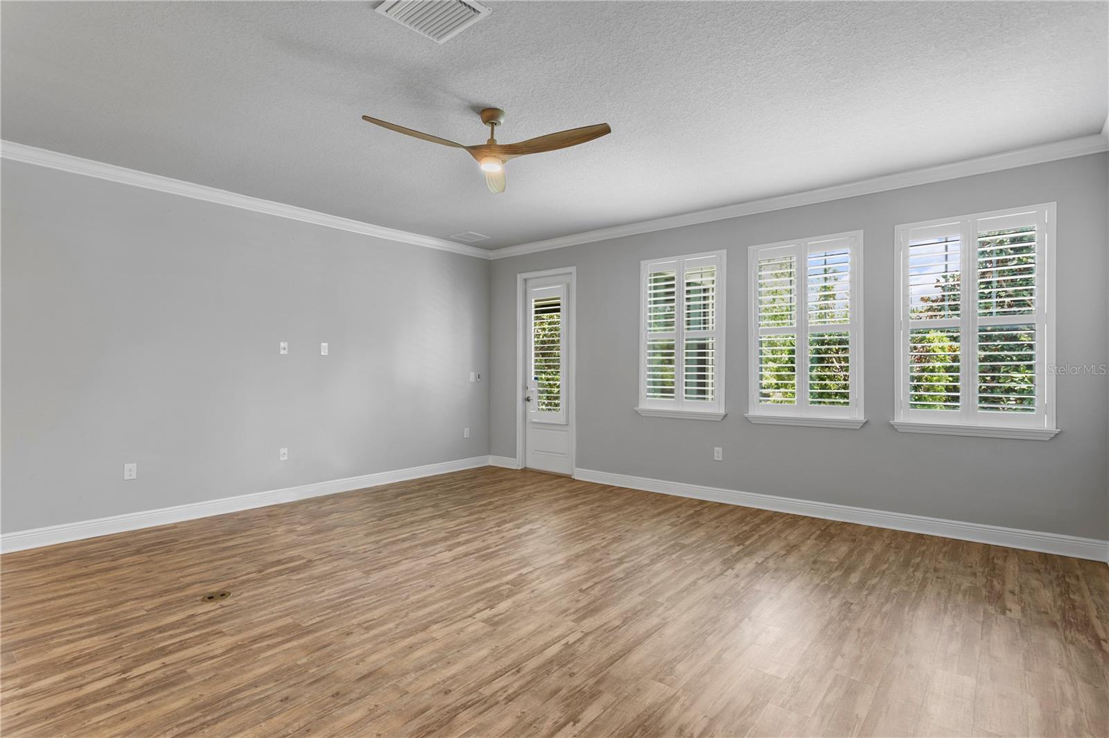 OZONA VILLAGE OF PALM HARBOR - Residential