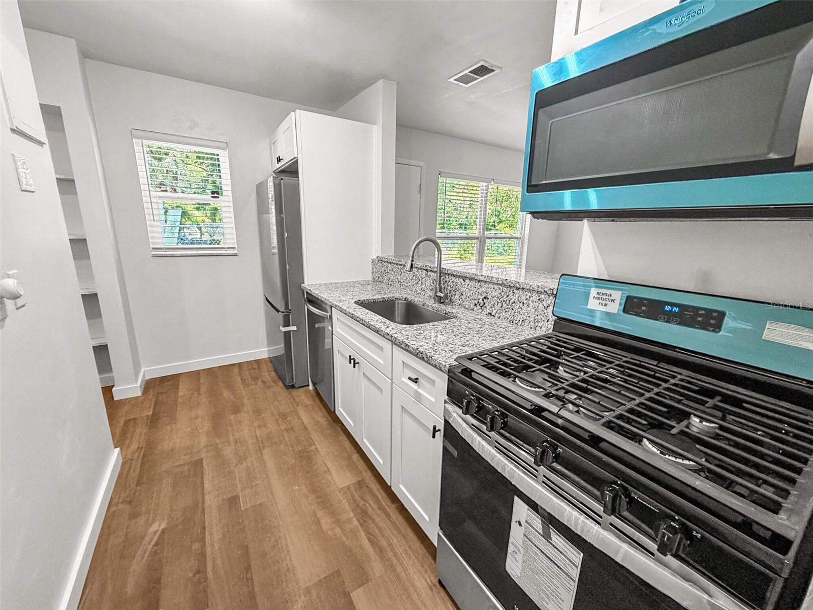 CEDAR GROVE - Residential