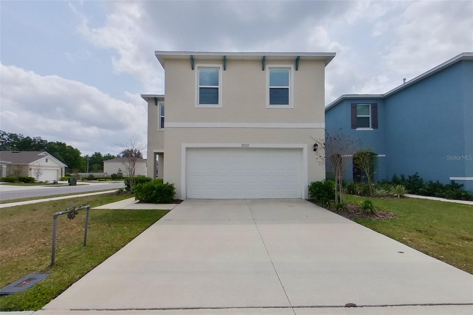 Welcome to Lake Griffin Reserve! This gorgeous single-family home in Leesburg offers 4 beds, 2.5 baths, a modern open floor plan, primary suite, stone countertops, fenced-in backyard, and two-car garage. A monthly $115 amenity fee includes lawncare. The neighborhood is located just 6 minutes from downtown Leesburg restaurants and 15 minutes from Lake Griffin State Park. Kairos Living is cat and dog friendly and is happy to provide long-term leases and 24/7 Emergency Maintenance! Please see last photo in reel for all applicable DISCLAIMERS. Visit our Kairos Living website to tour this home on your schedule with our “Self Tour” feature and apply today!

Please Note: The advertised rent amount covers the base rent only. Additional monthly charges include a $115.00 Amenity Fee (Smart Home and Lawn Care) and a $11.99 Utility Management Fee. Other charges, such as pet rent, may apply depending on your specific needs.