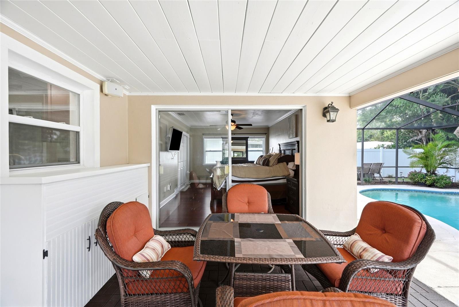DOUGLAS MANOR ESTATES 2ND ADD - Residential