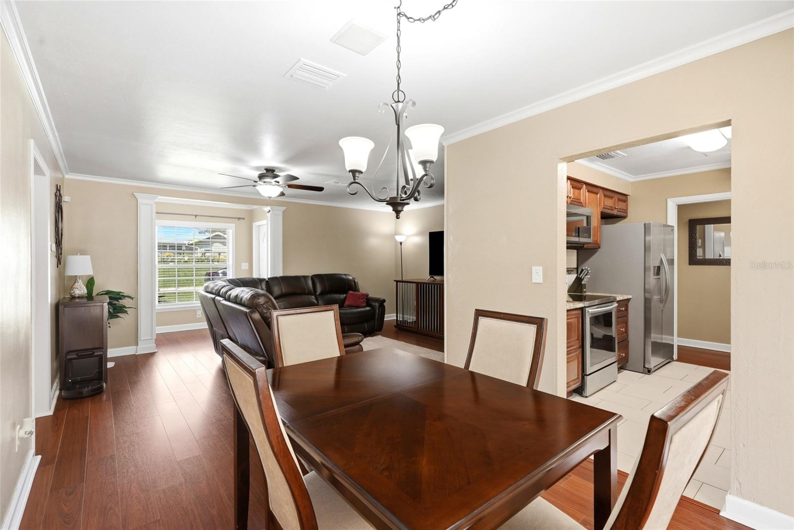 DOUGLAS MANOR ESTATES 2ND ADD - Residential