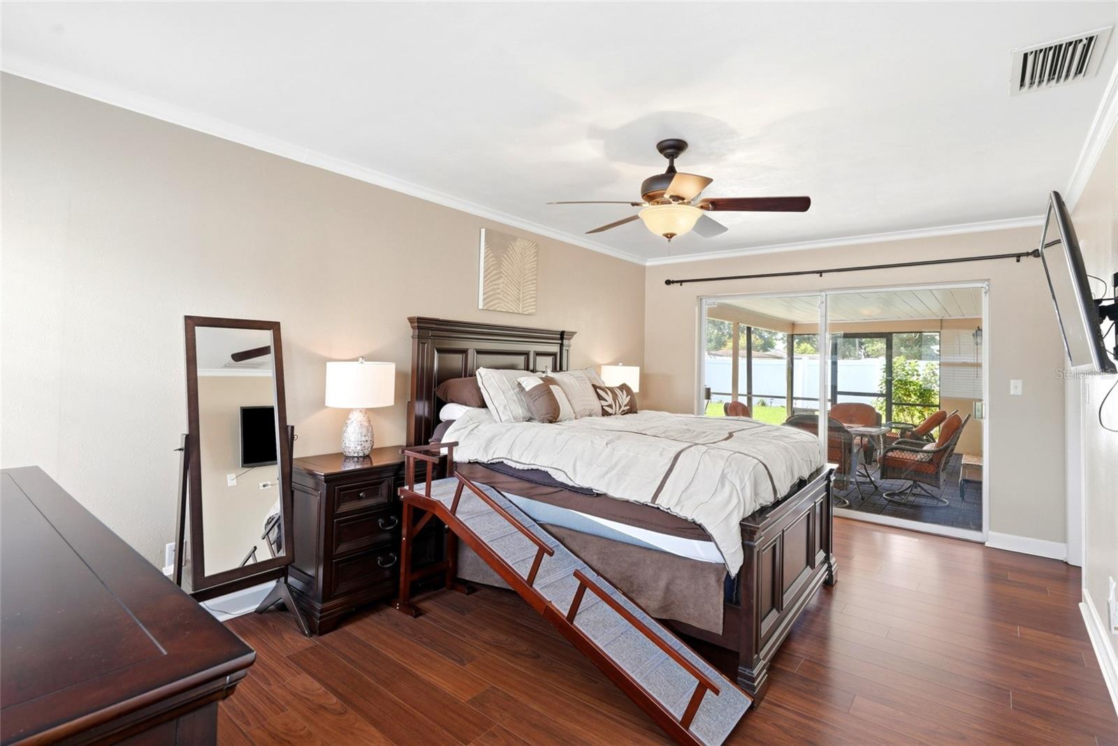 DOUGLAS MANOR ESTATES 2ND ADD - Residential