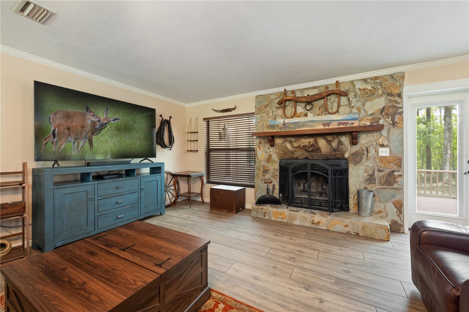 FLEMINGTON RANCHES - Residential