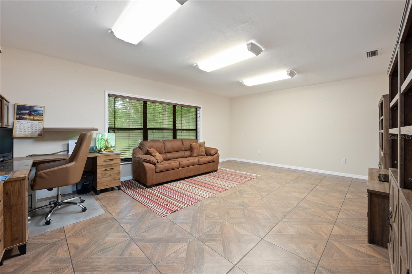 FLEMINGTON RANCHES - Residential