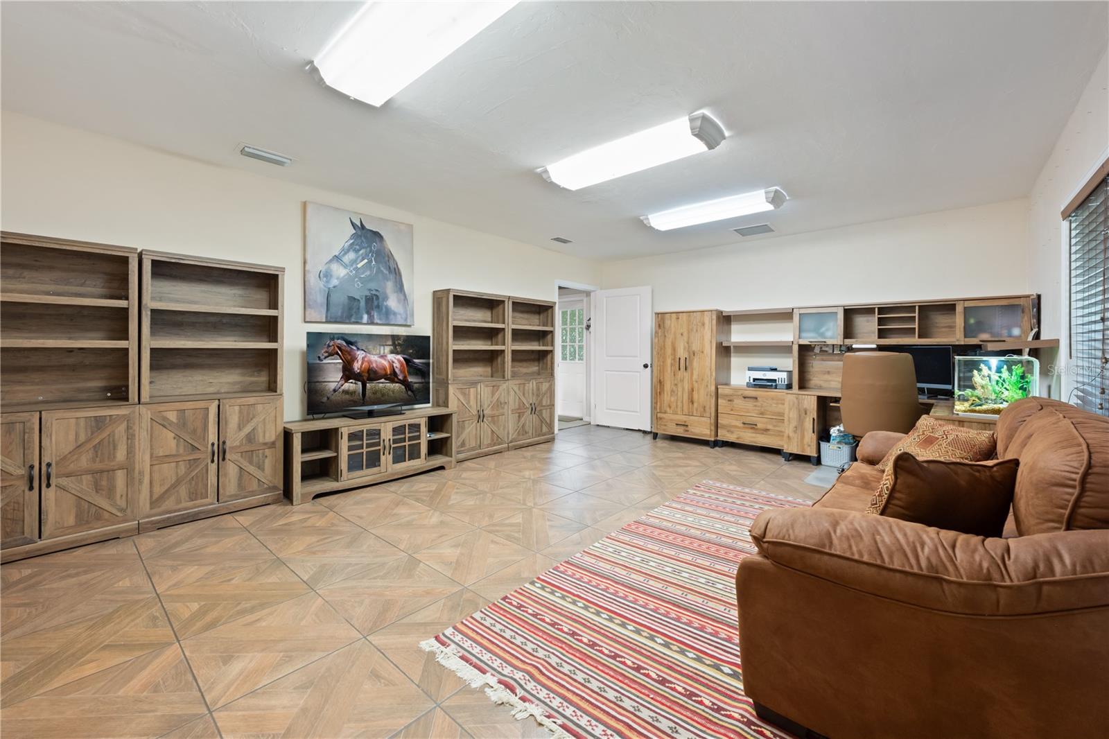 FLEMINGTON RANCHES - Residential