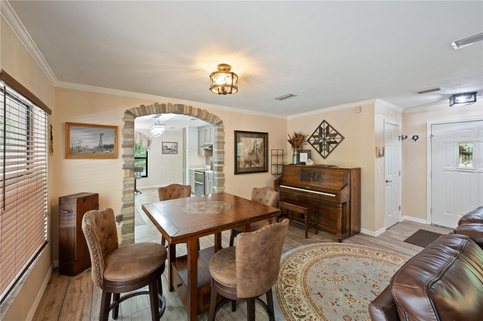 FLEMINGTON RANCHES - Residential