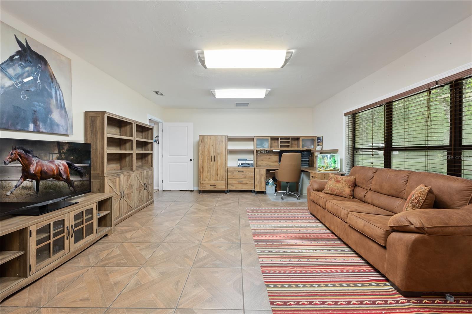 FLEMINGTON RANCHES - Residential