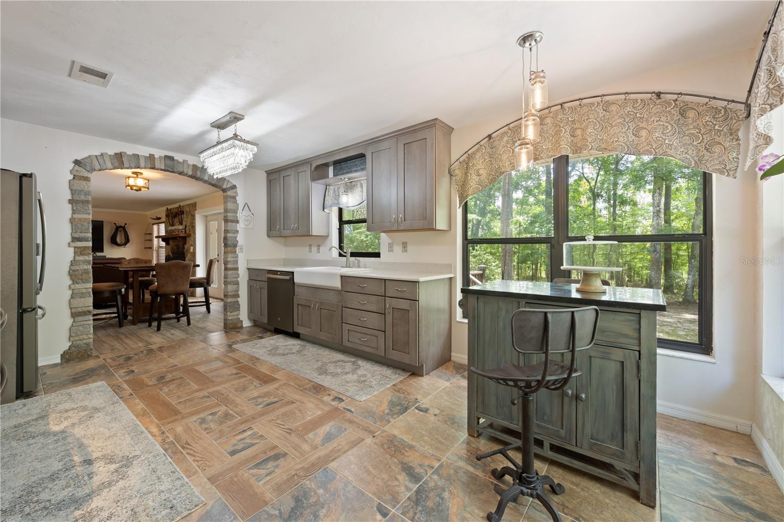 FLEMINGTON RANCHES - Residential