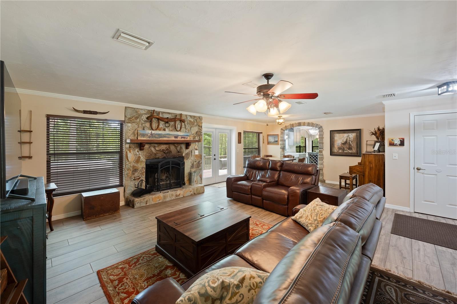 FLEMINGTON RANCHES - Residential