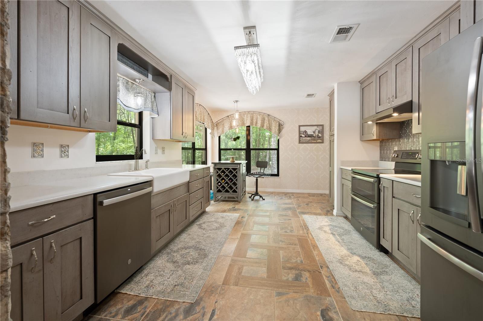 FLEMINGTON RANCHES - Residential
