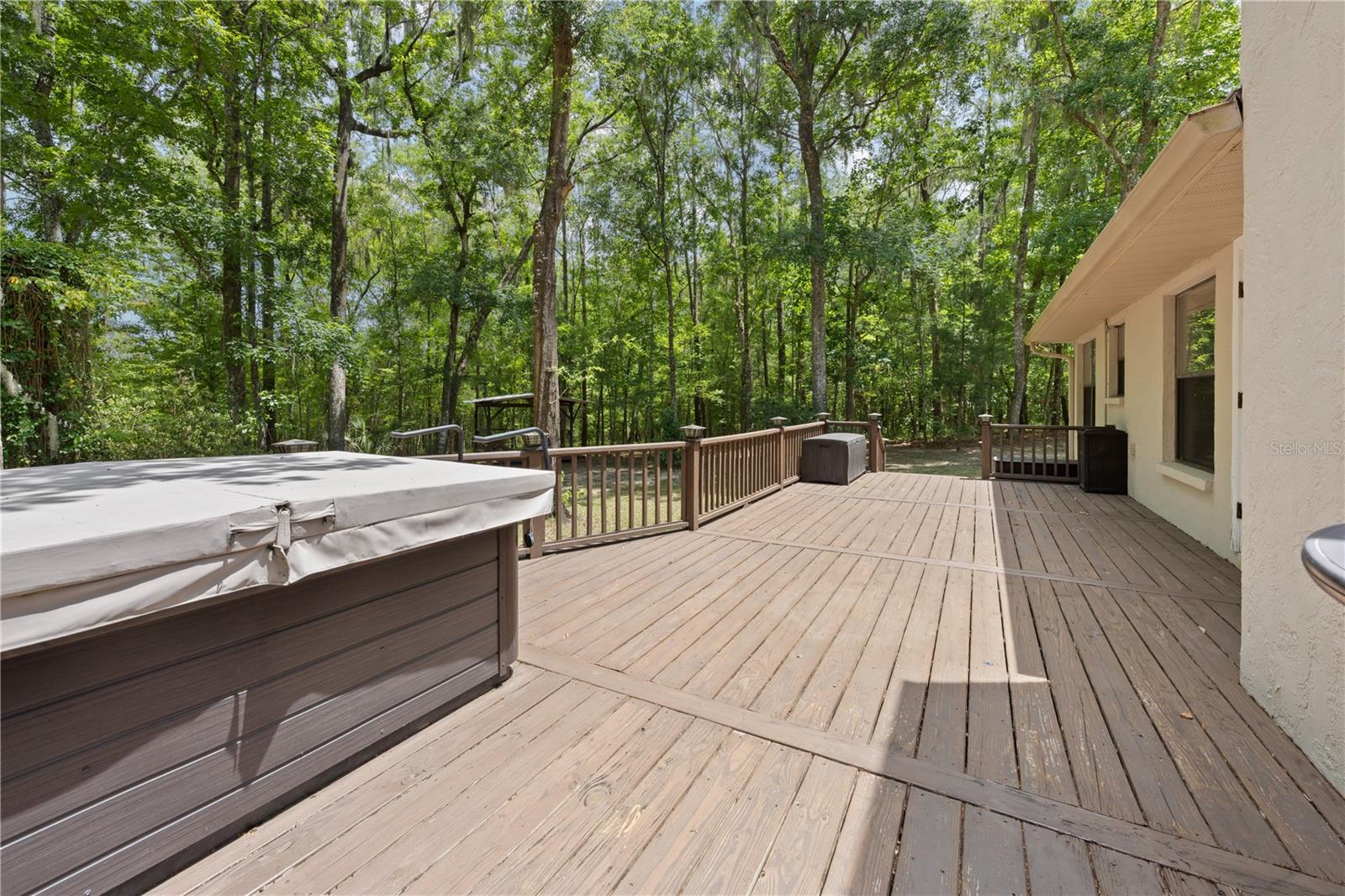 FLEMINGTON RANCHES - Residential