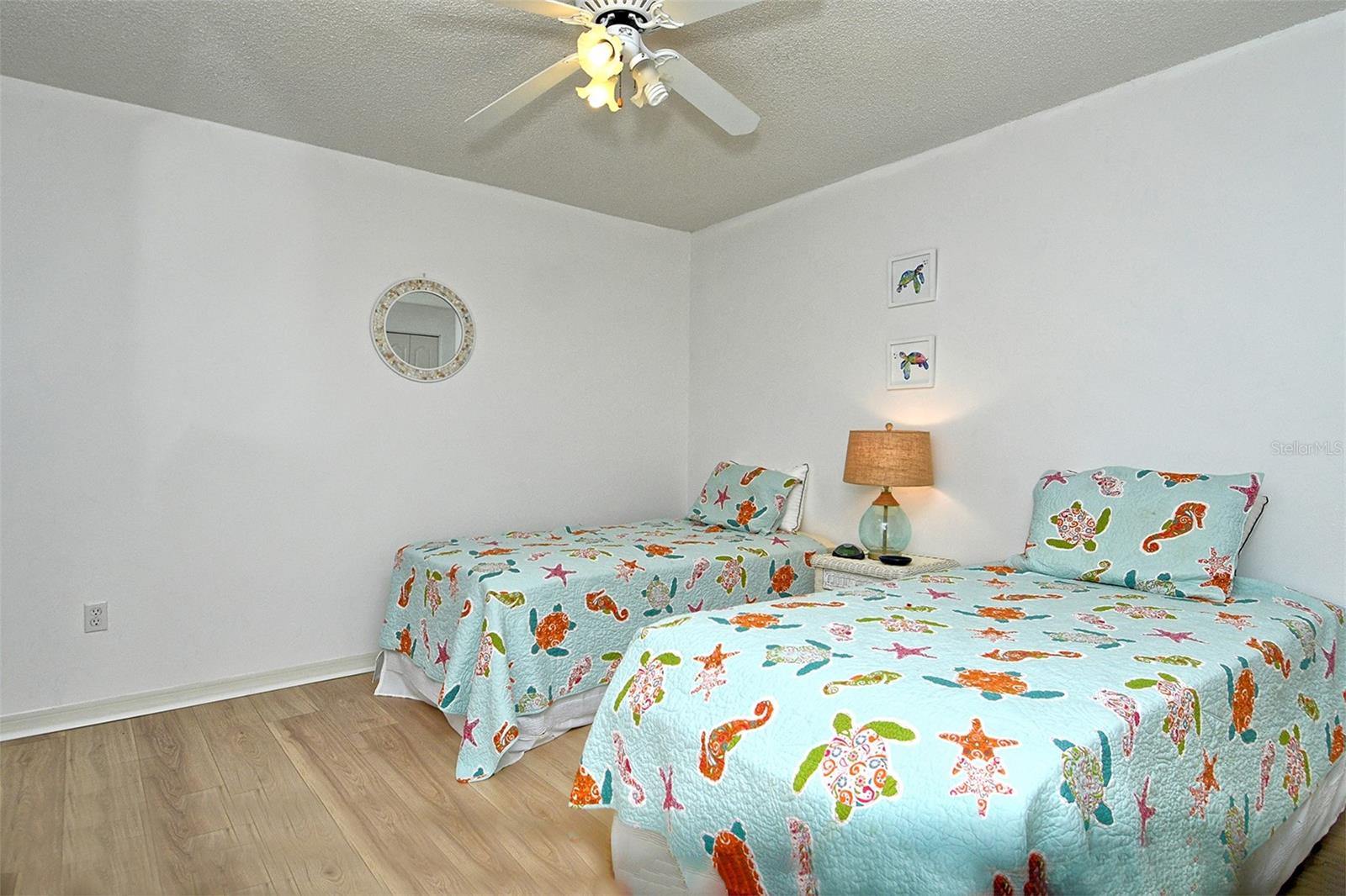 HERITAGE OAKS GOLF & COUNTRY CLUB - Residential