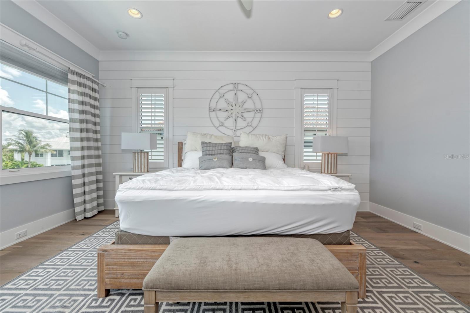 HOLIDAY HARBOR UNIT 1 - Residential