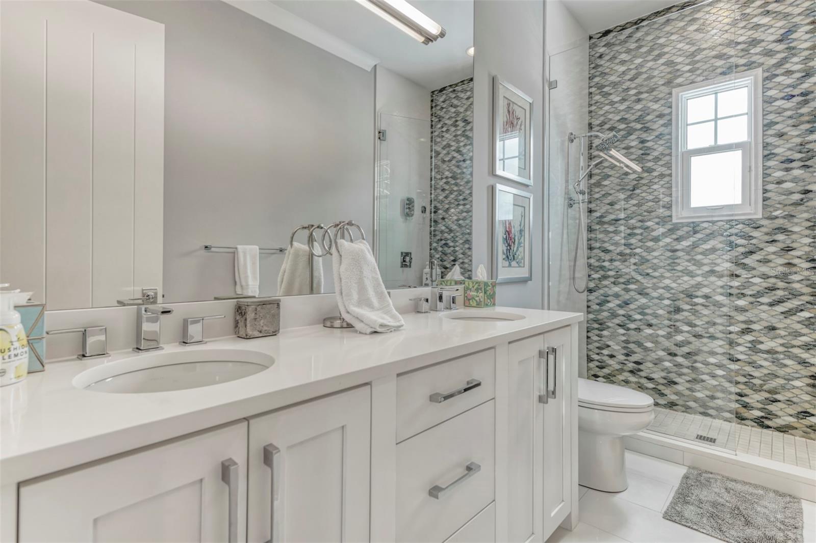 HOLIDAY HARBOR UNIT 1 - Residential