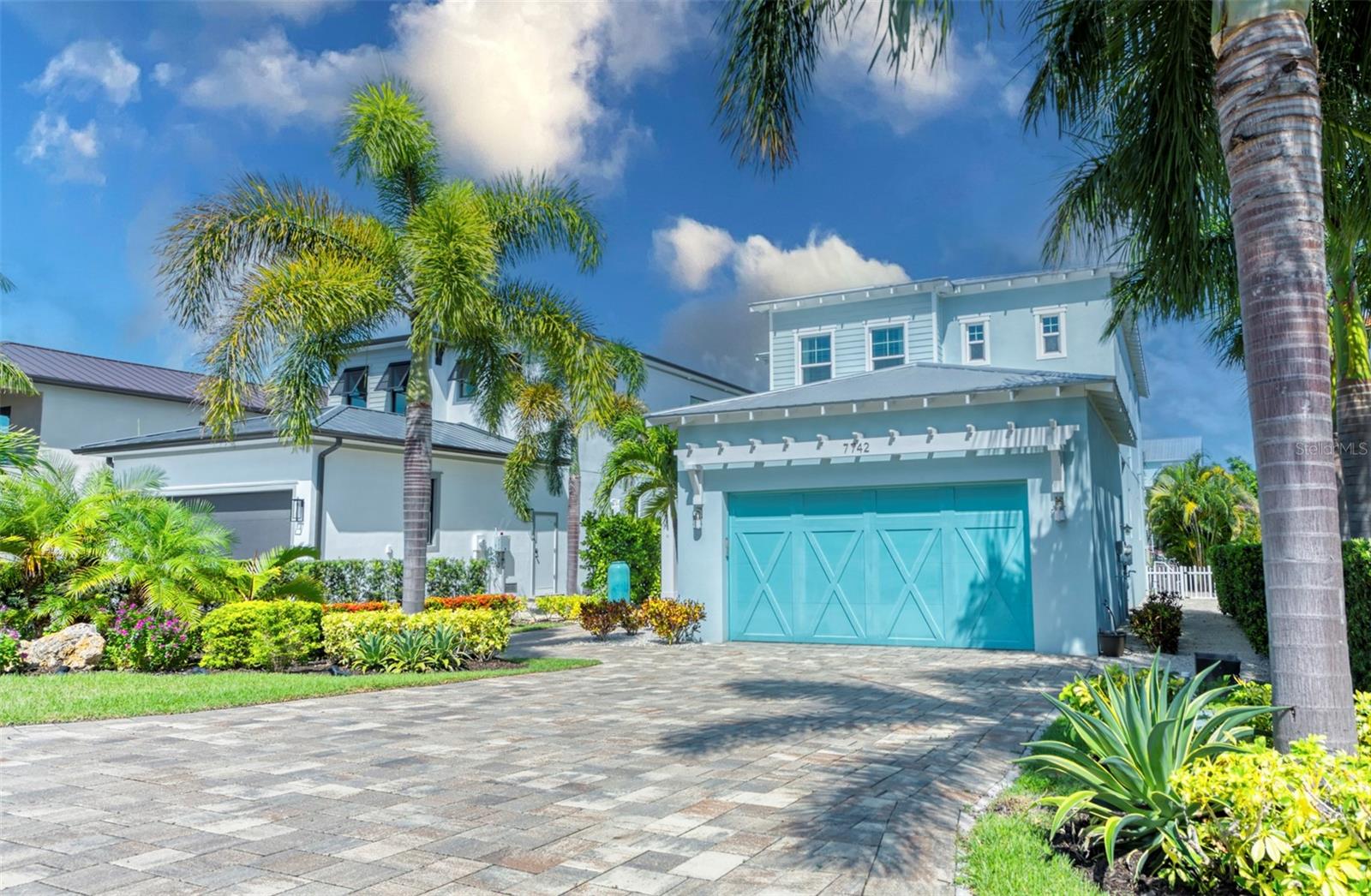 HOLIDAY HARBOR UNIT 1 - Residential