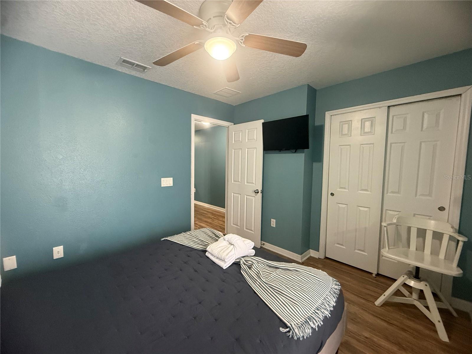 CRESTWYND BAY - Residential Lease