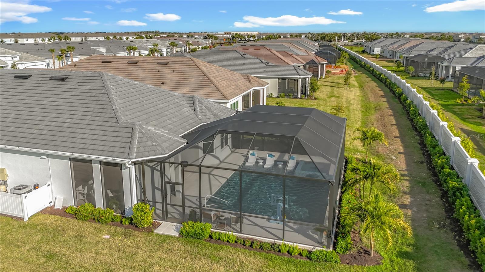 AZARIO LAKEWOOD RANCH - Residential