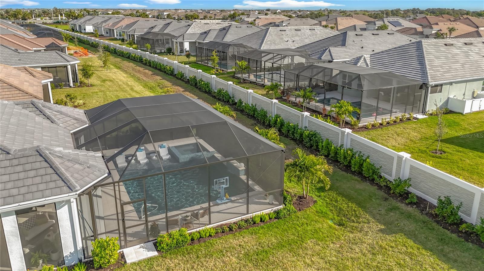 AZARIO LAKEWOOD RANCH - Residential
