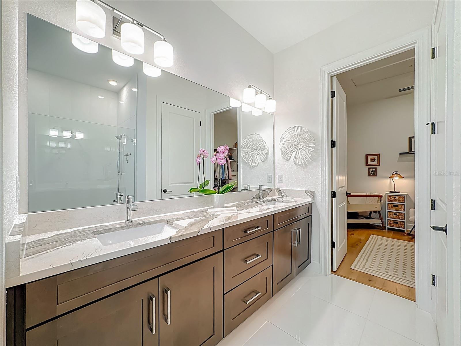 AZARIO LAKEWOOD RANCH - Residential