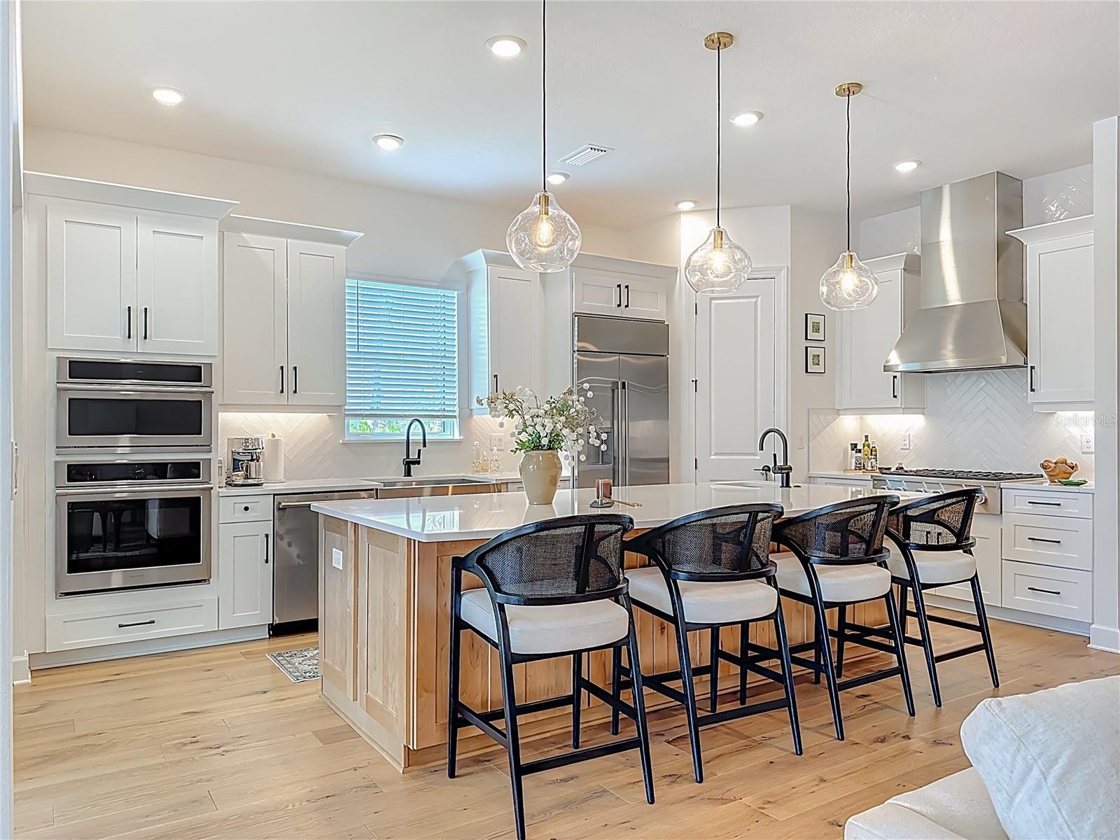 AZARIO LAKEWOOD RANCH - Residential