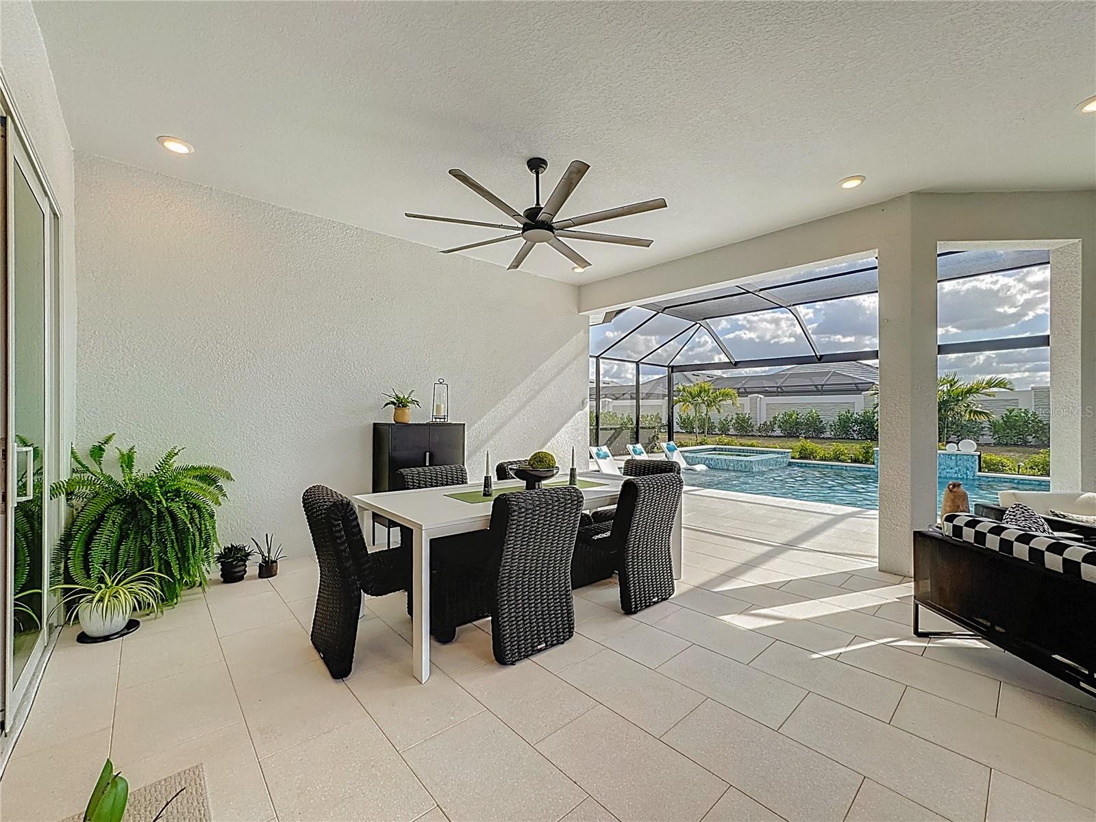 AZARIO LAKEWOOD RANCH - Residential