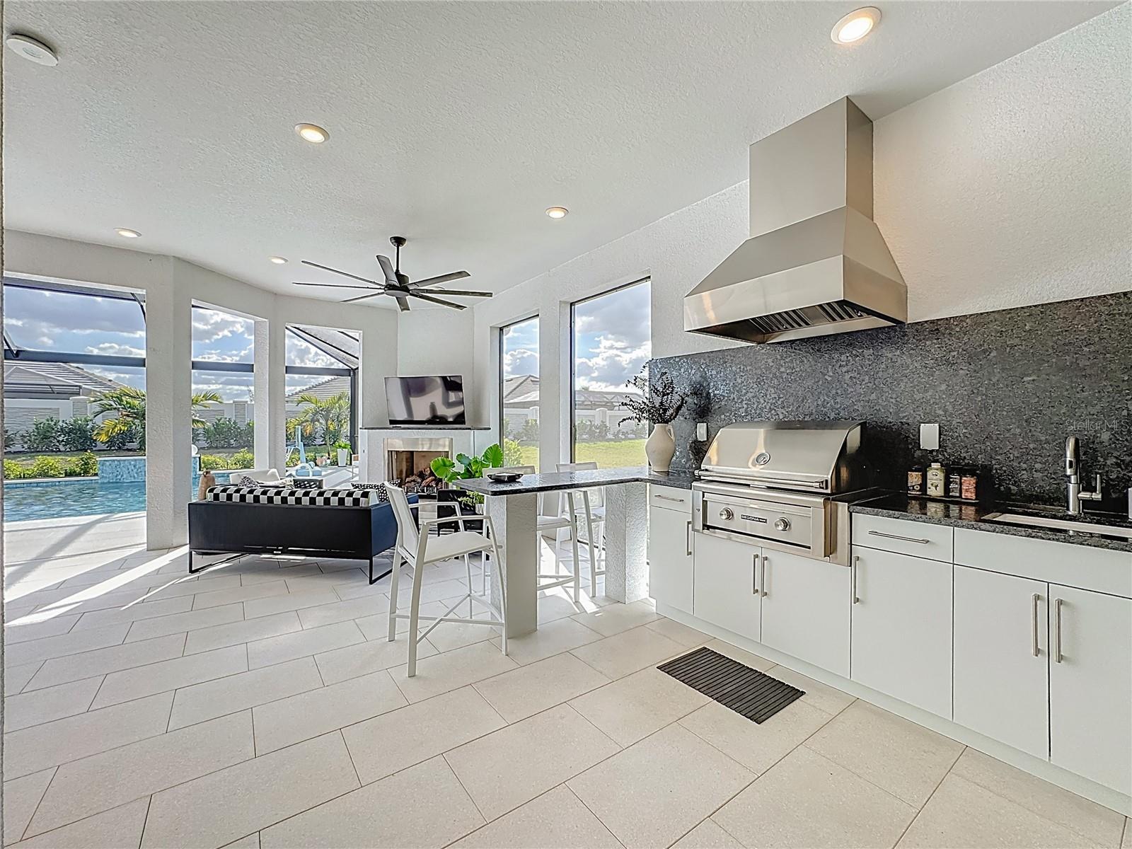 AZARIO LAKEWOOD RANCH - Residential