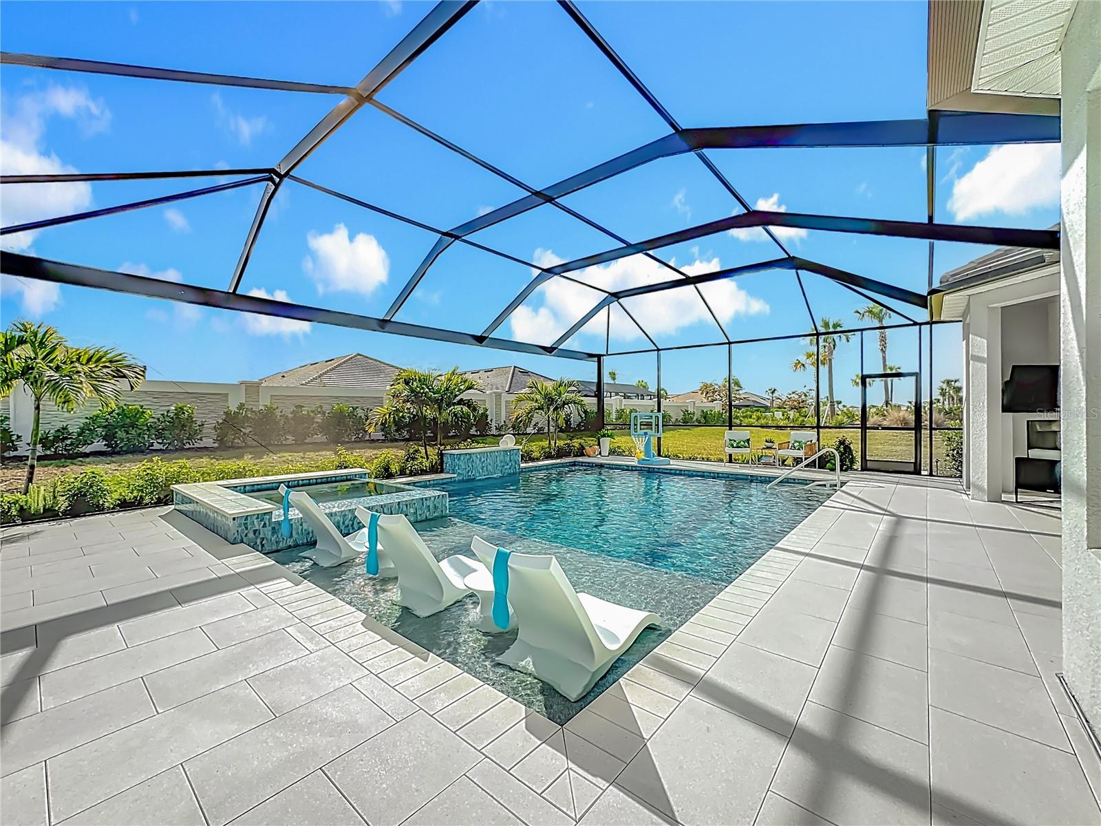 AZARIO LAKEWOOD RANCH - Residential