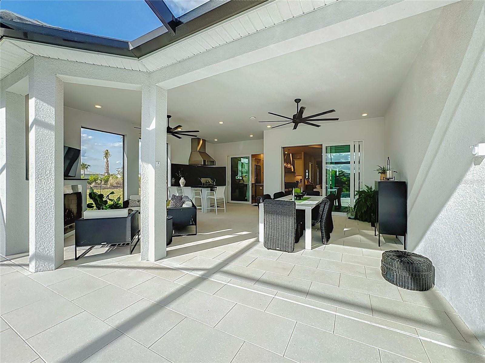 AZARIO LAKEWOOD RANCH - Residential