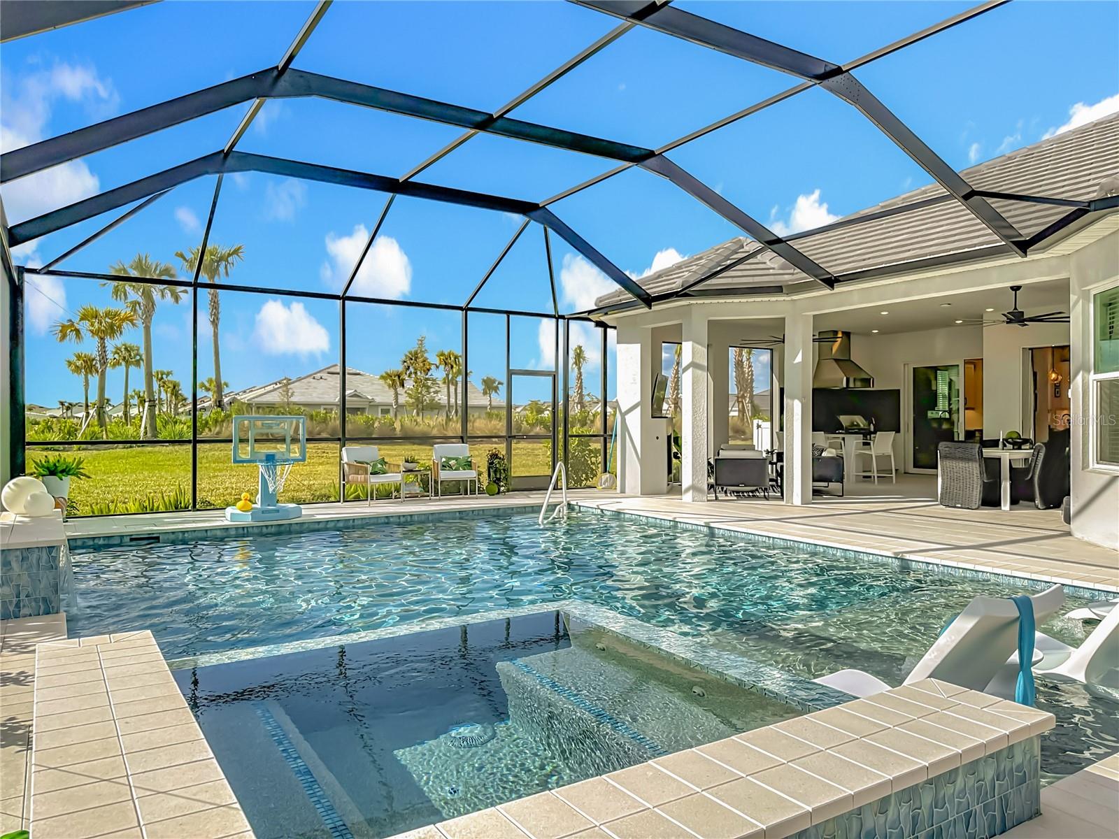 AZARIO LAKEWOOD RANCH - Residential