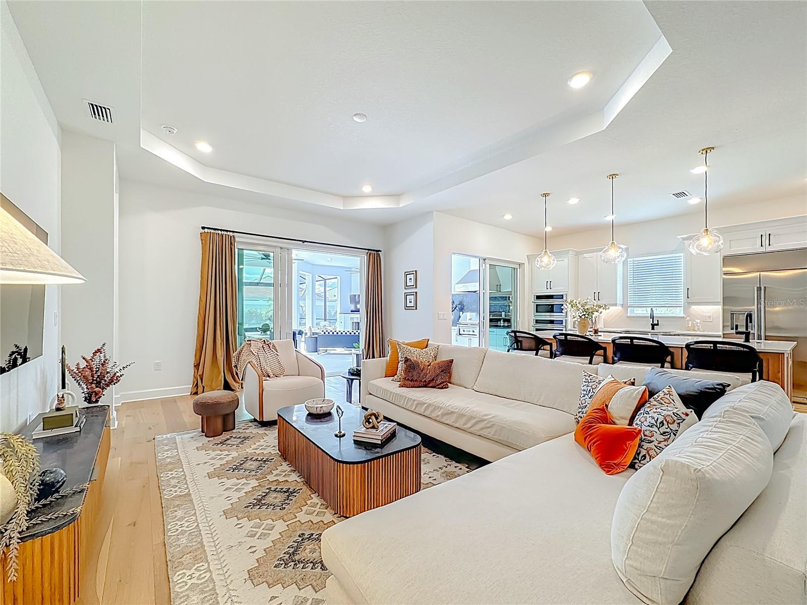 AZARIO LAKEWOOD RANCH - Residential