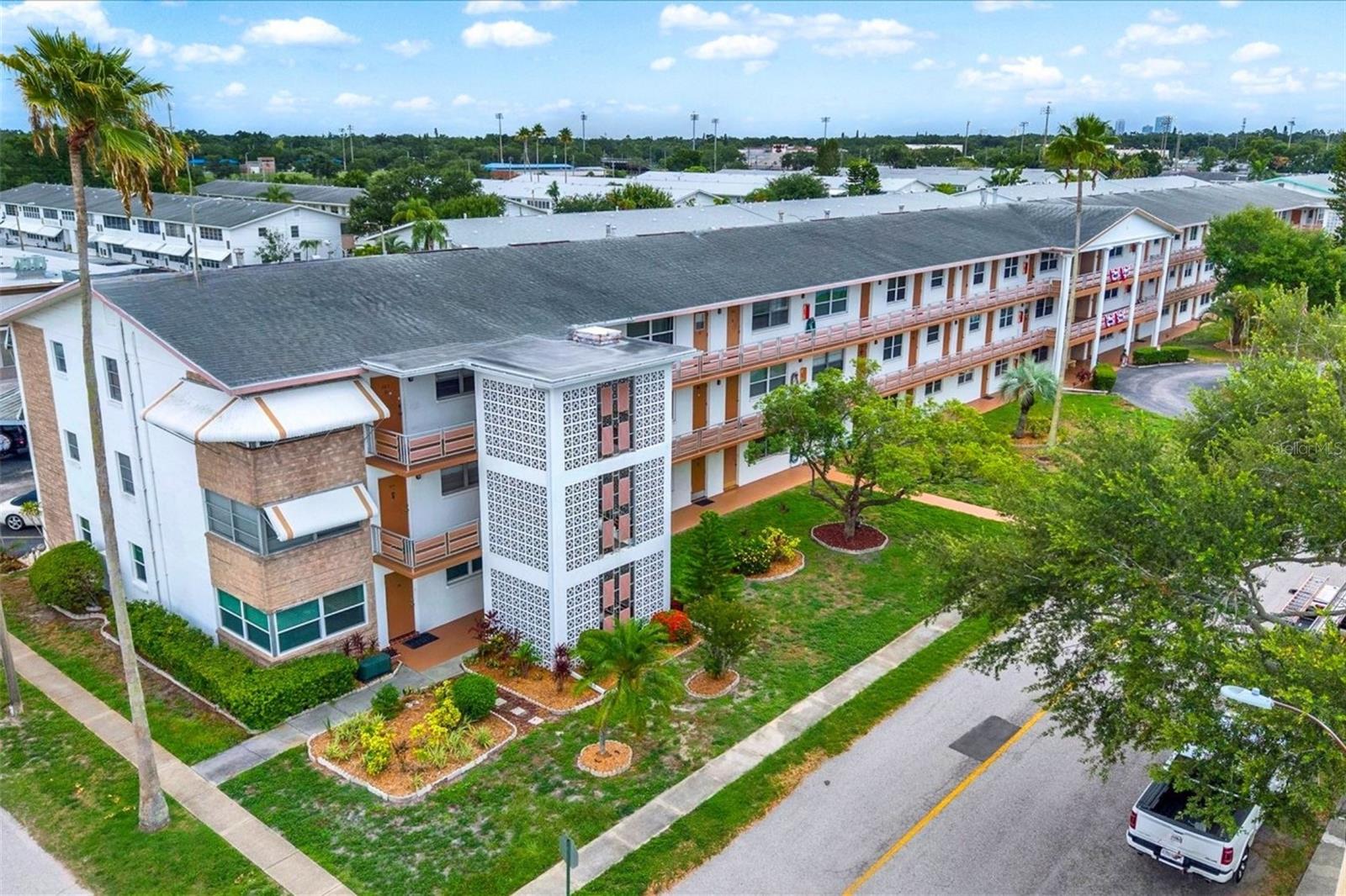 TOWN APTS CONDO - Residential
