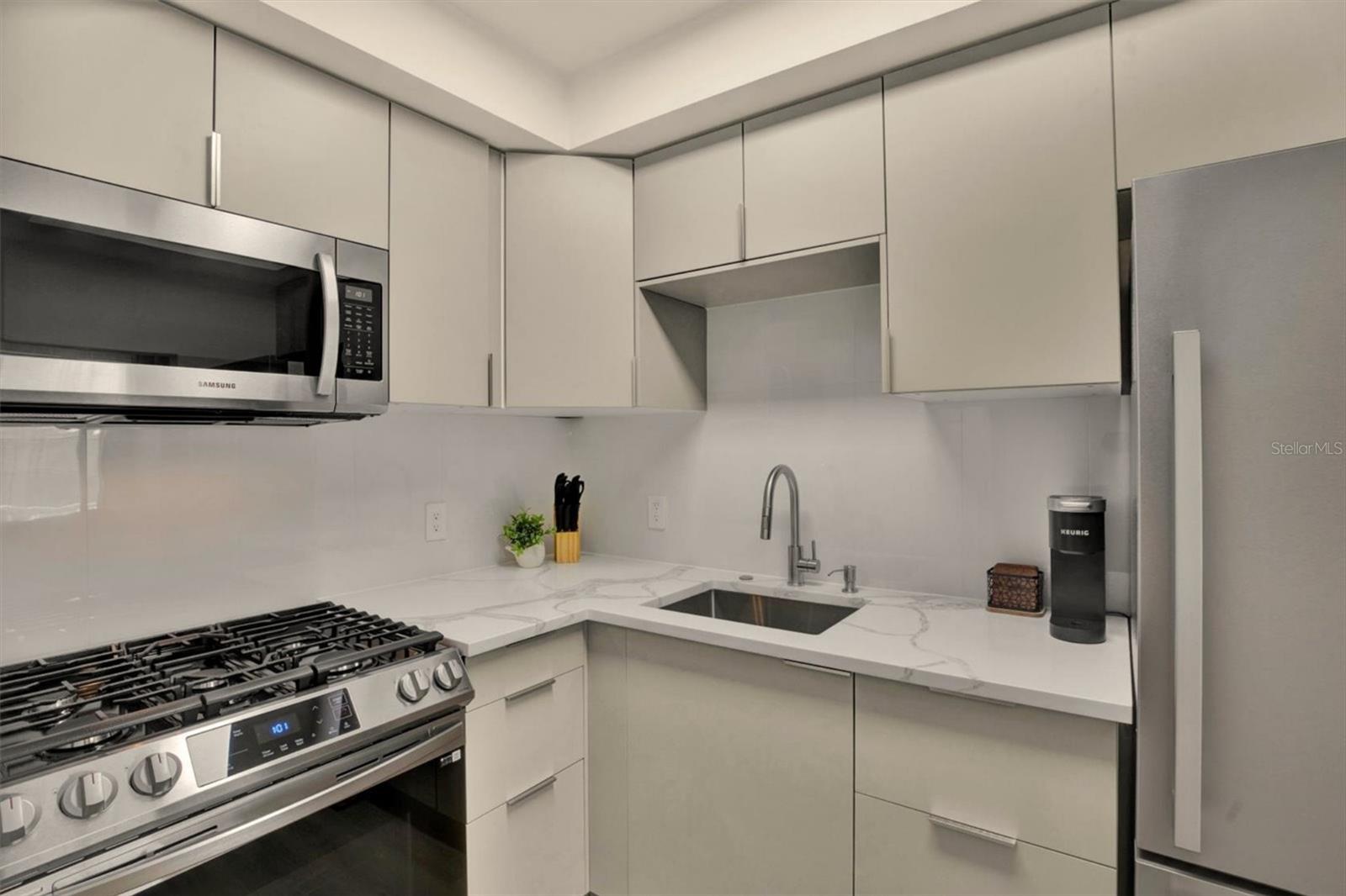 TOWN APTS CONDO - Residential