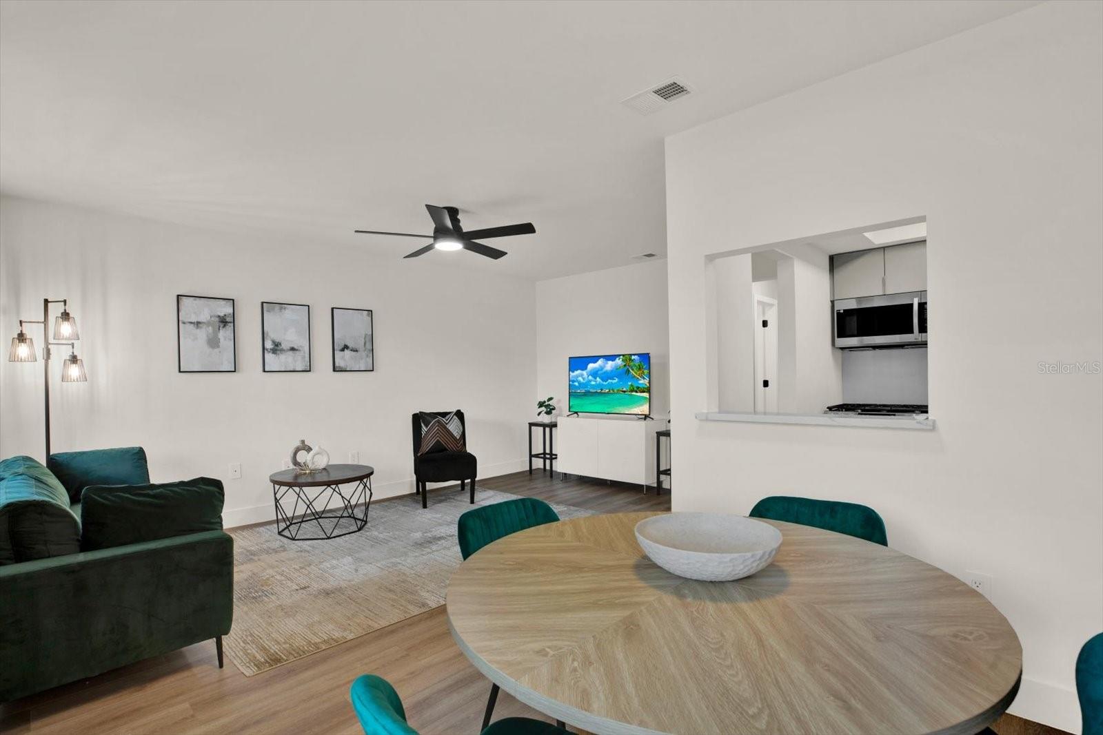 TOWN APTS CONDO - Residential