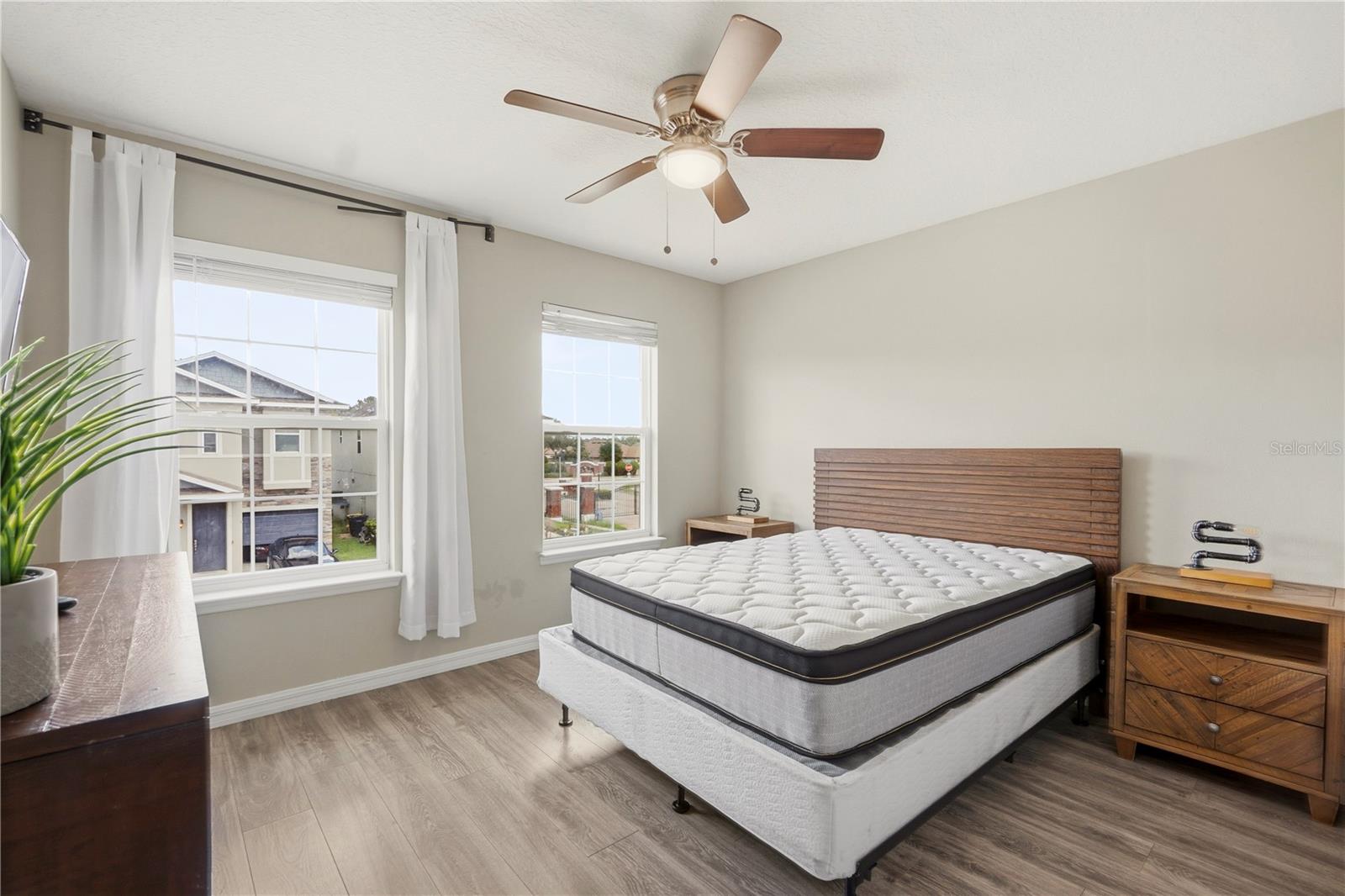 CHELSEA PK/WEST HAVEN - Residential